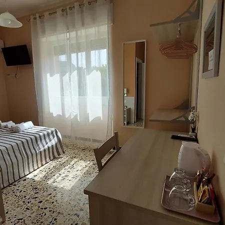 B&B La Terrazza Del Sole Alojamento de Acomodação e Pequeno-almoço Bosa