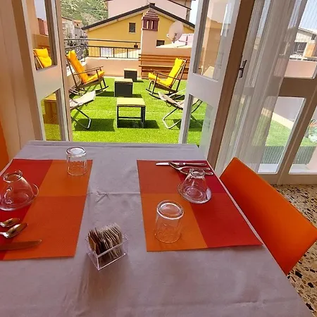 B&B La Terrazza Del Sole Alojamento de Acomodação e Pequeno-almoço *